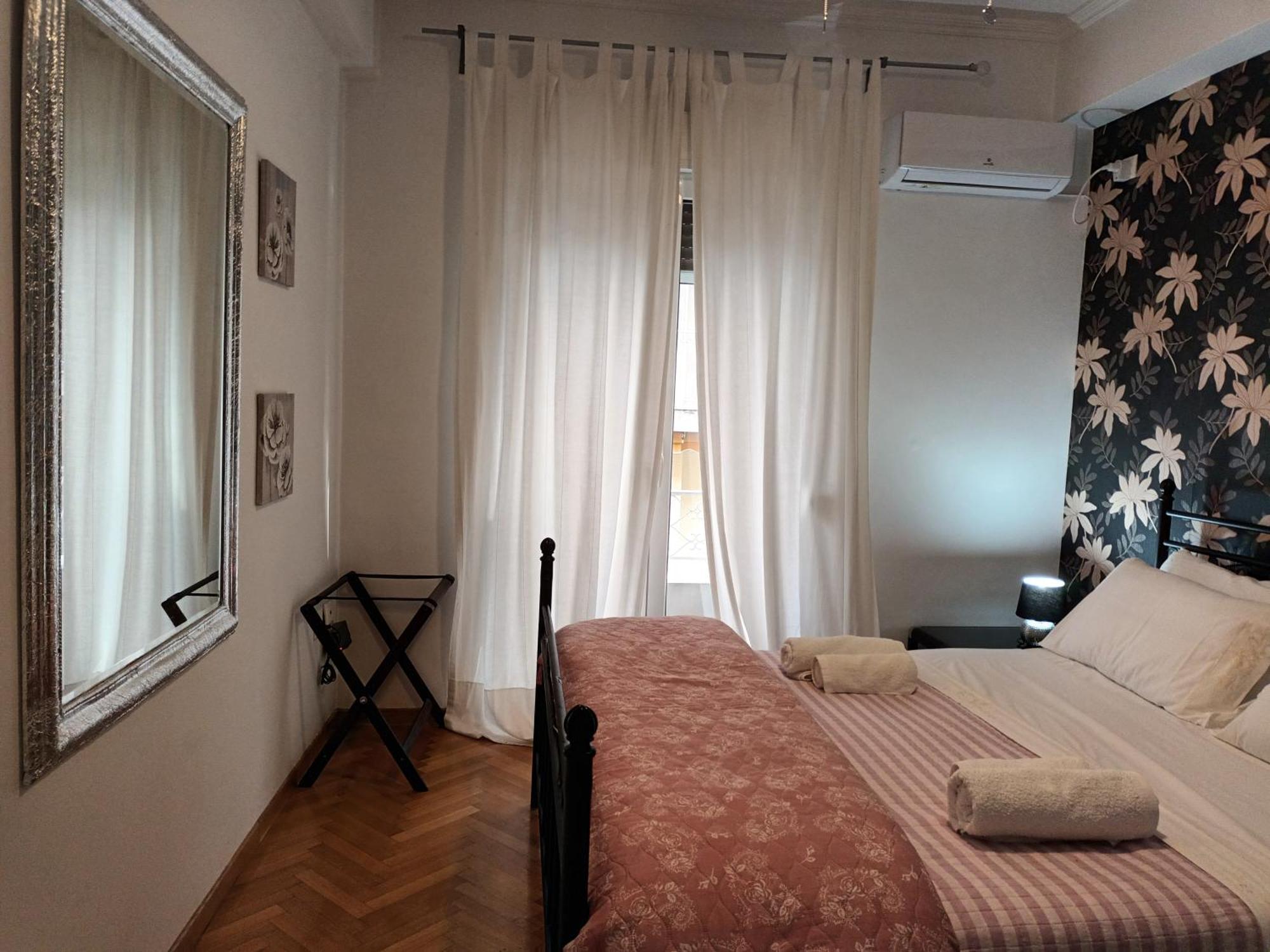 Stunning Apartment In The Heart Of 아테네 외부 사진